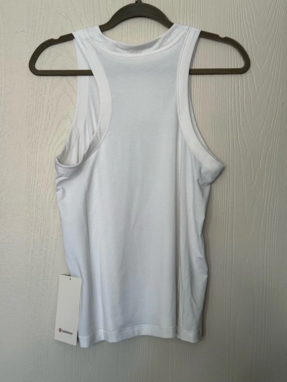 NWT Lululemon Jersey Training Top size 8 - Picture 4 of 6